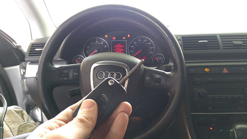 2006-Audi-A4-Car-Key-Replacement1